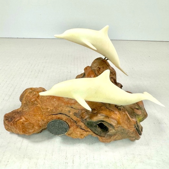 VINTAGE John Perry Dolphin Sculpture with white durable resin on burl wood base. - Picture 1 of 11